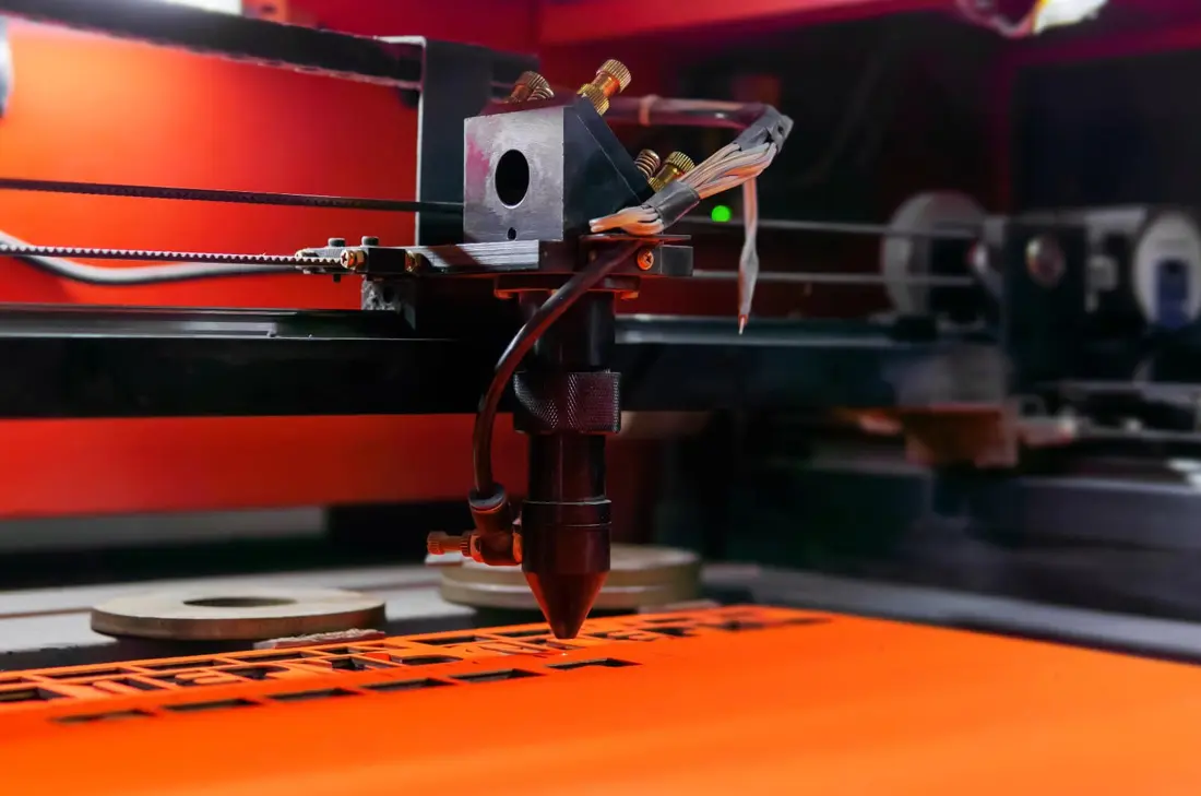 What is a CO2 Laser Cutting Machine? cover